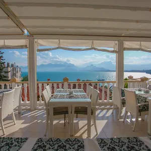 Bacchus 2*, Antalya Turquie